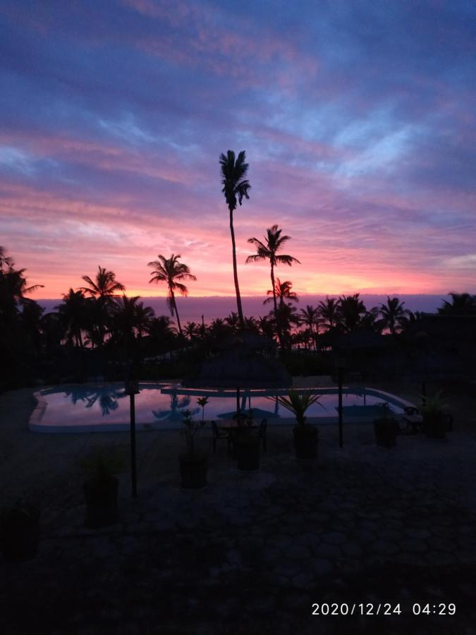 Blue Moon Beach Holiday Resort Inhambane Esterno foto