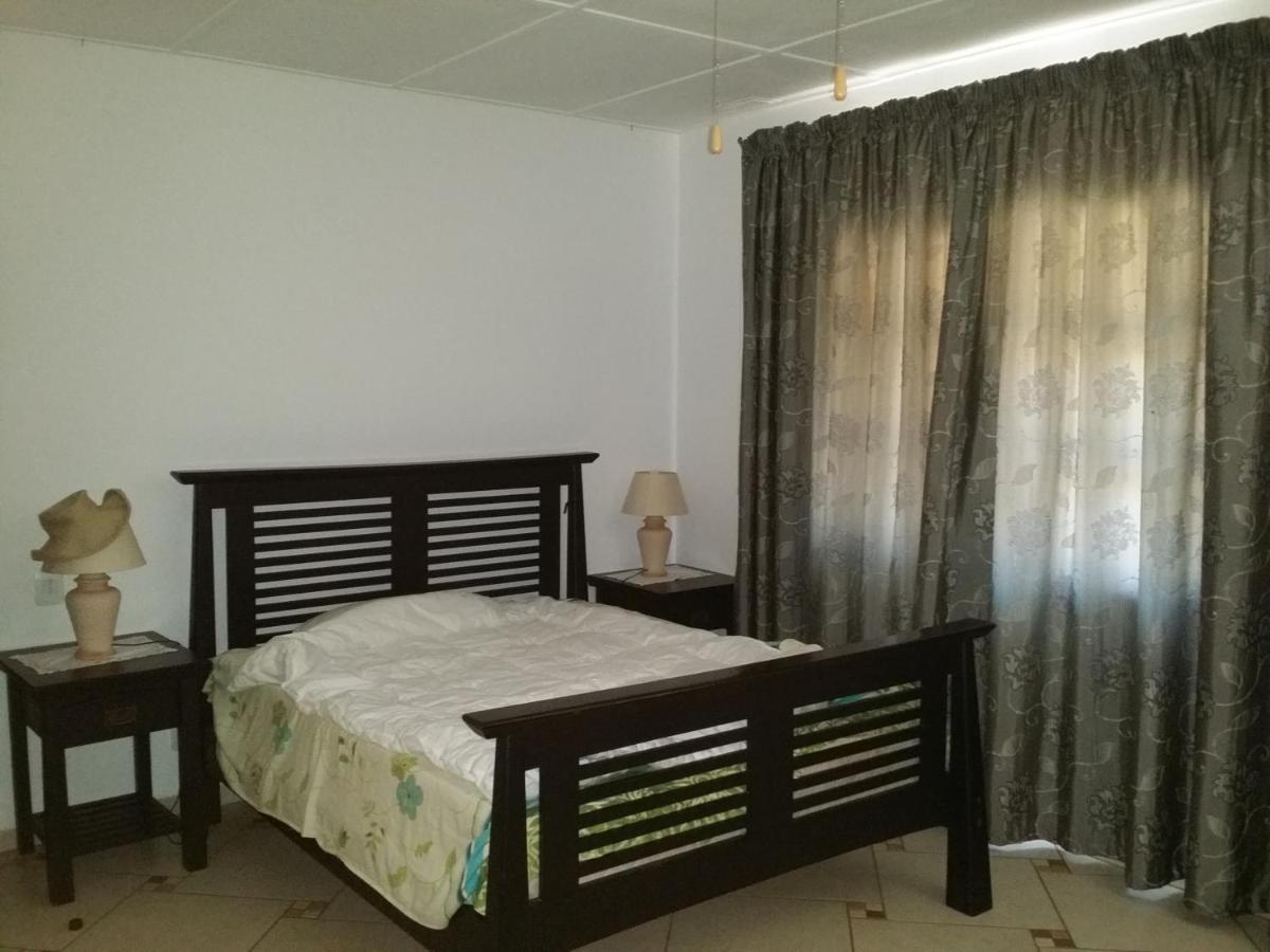 Blue Moon Beach Holiday Resort Inhambane Esterno foto