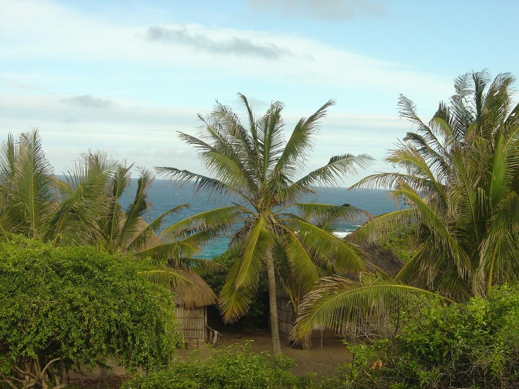 Blue Moon Beach Holiday Resort Inhambane Esterno foto