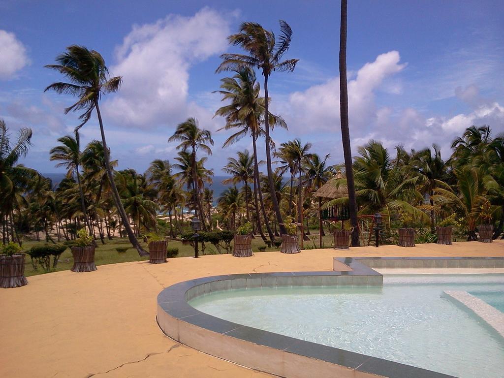 Blue Moon Beach Holiday Resort Inhambane Esterno foto