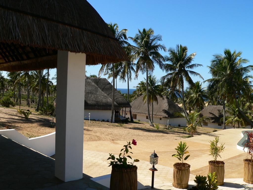 Blue Moon Beach Holiday Resort Inhambane Esterno foto