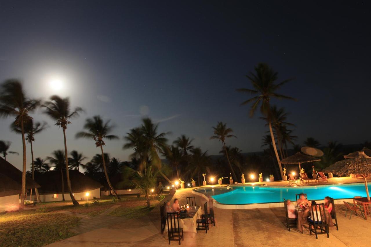 Blue Moon Beach Holiday Resort Inhambane Esterno foto