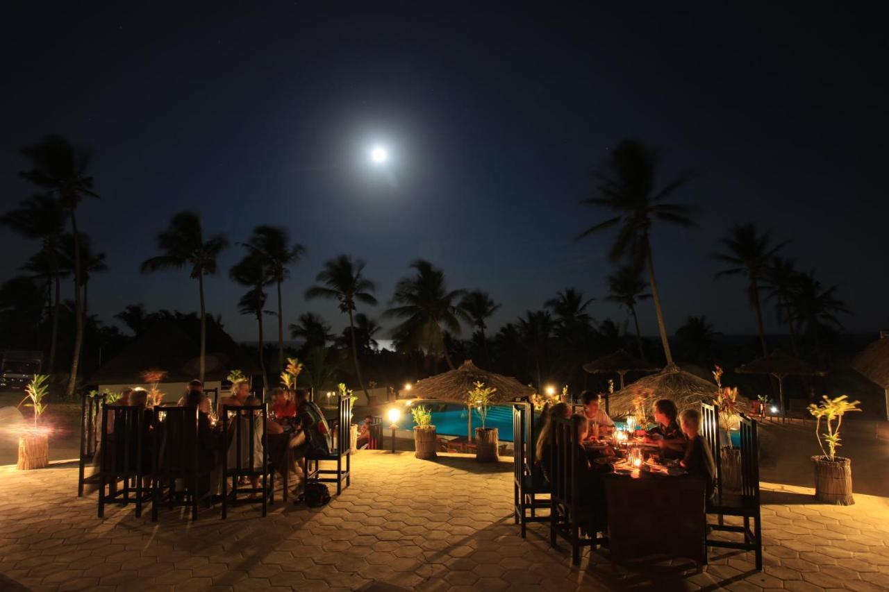 Blue Moon Beach Holiday Resort Inhambane Esterno foto